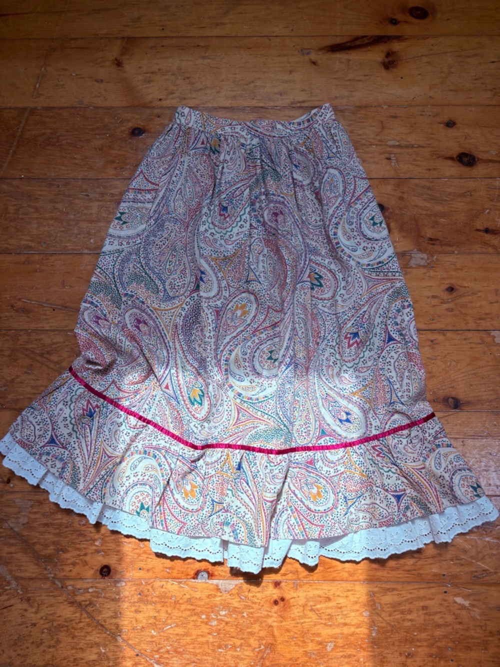 Bohemian Paisley Prarie Skirt with Lace Trim - Picture 4 of 5